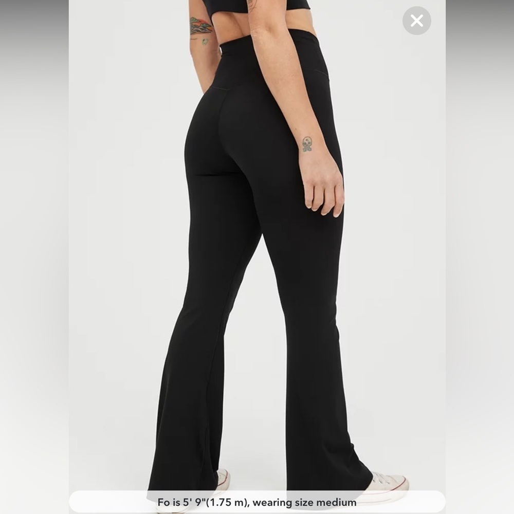 Offline by Aerie Black Crossover Flare Leggings Size XS - Picture 6 of 6